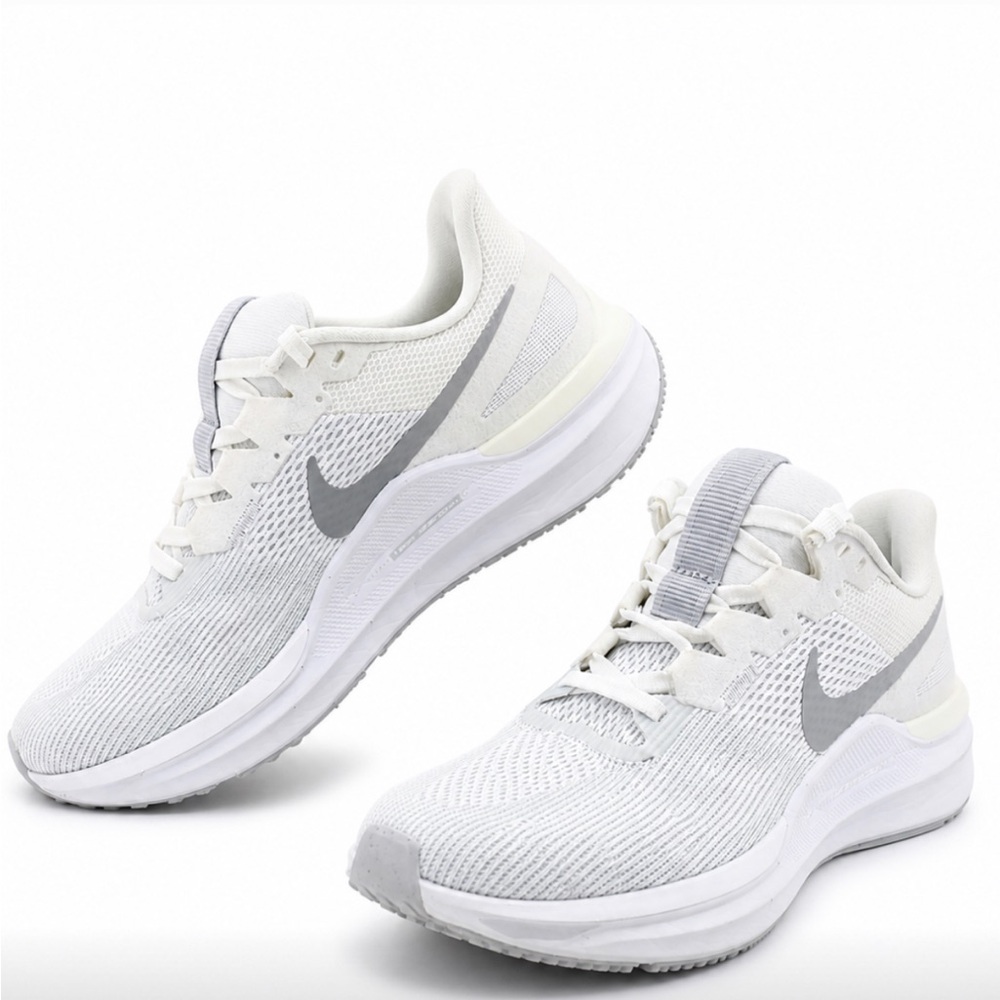 NIKE Air Zoom Structure 25 White Pure Platinum Running Shoes Women’s Size 6